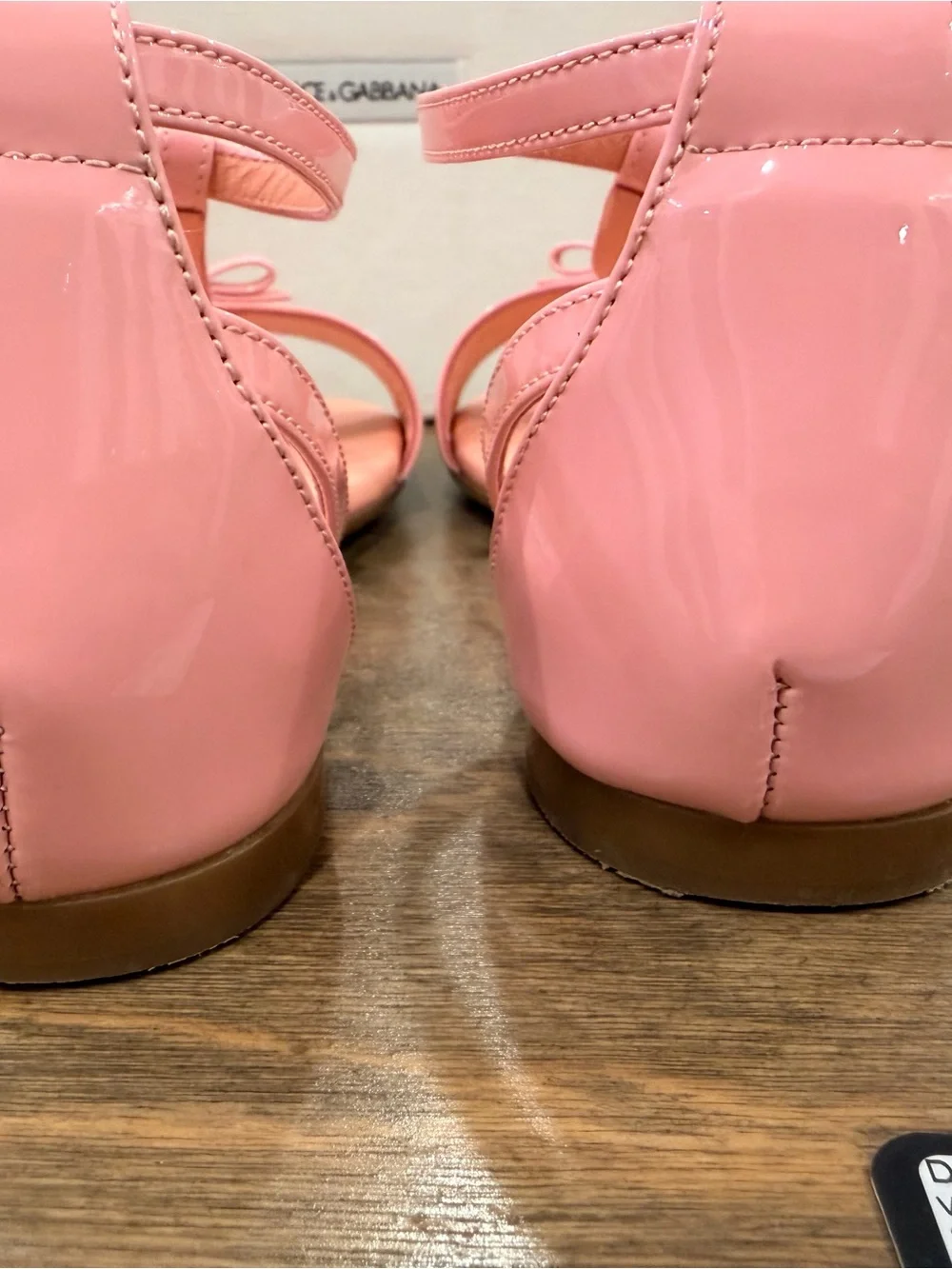 Dolce & Gabbana Kids Pink Patent Leather Heart Charm Sandals Size 34